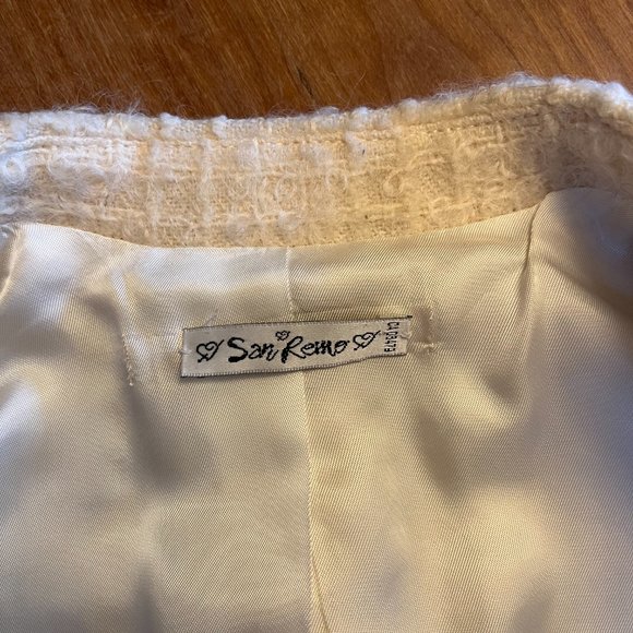 San Remo Cream waffle texture with lace trim, Fits size 8 - Picture 3 of 9